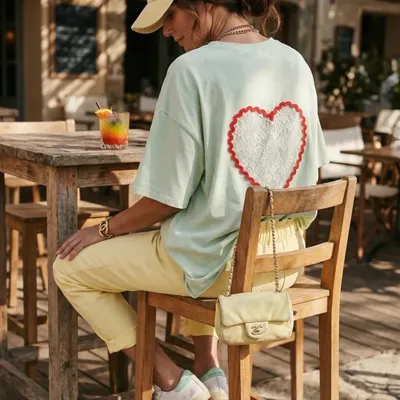 Tee-shirt vert pastel cœur dentelle 36/44